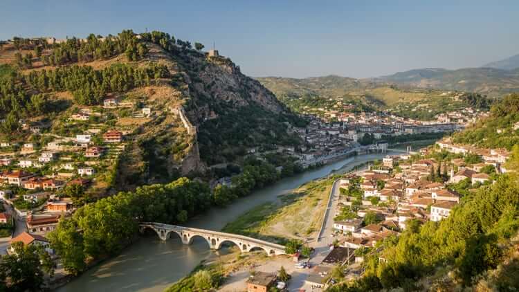 Berat Arnavutluk
